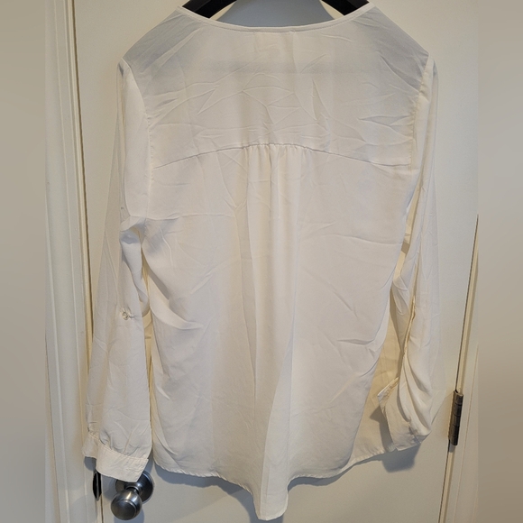 Dreamy white blouse - Picture 2 of 2